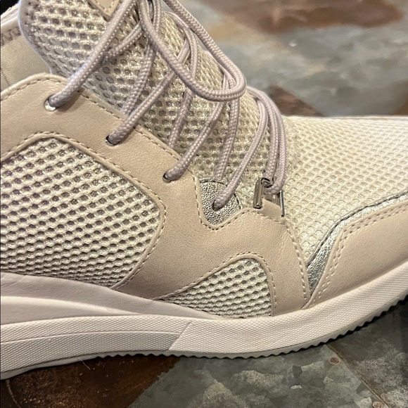 Michael Kors | Liv Trainer Sneakers - Picture 10 of 16